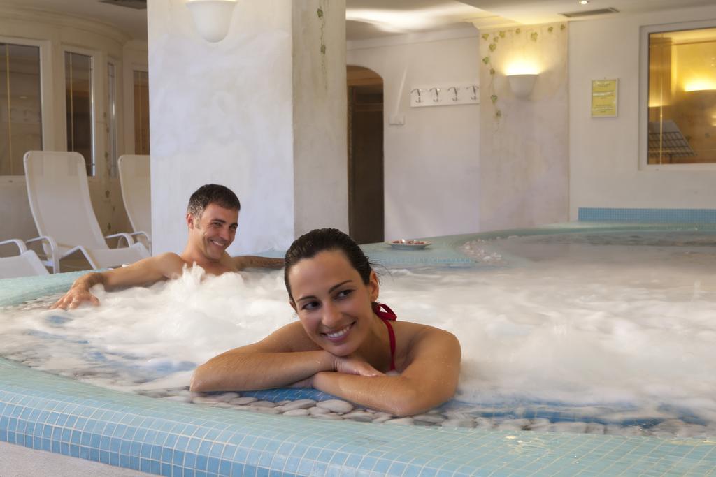 Deluxe Double Room Spa,118552435:JPEG